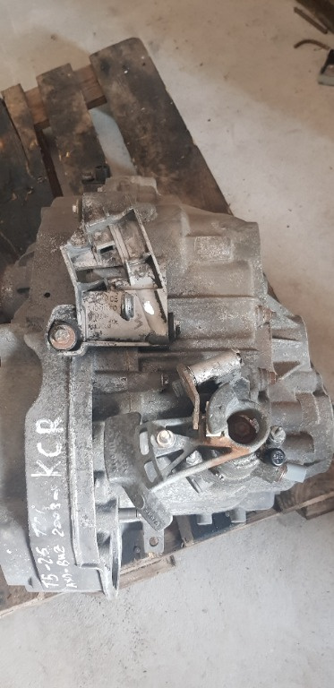 Cutie viteza manuala 6+1 trepte Vw T5 2.5 TDI AXD 