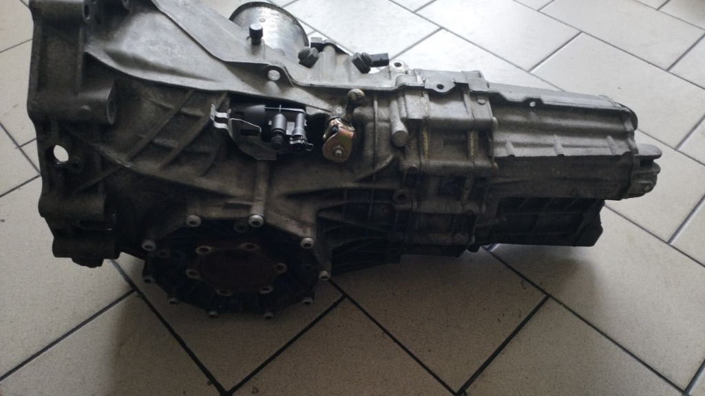 Cutie viteza manuala cu 6 trepte Audi S4 Cabio 2.0 TDI Cod: 01X301315F