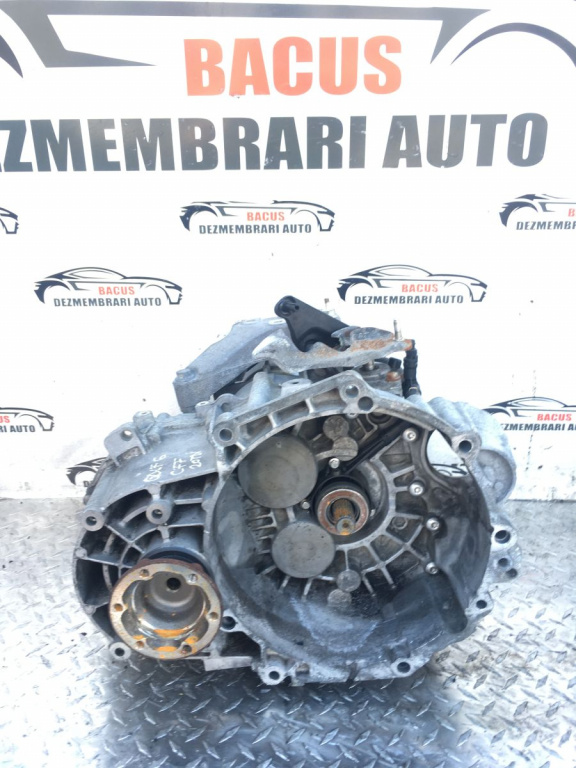 Cutie Viteze 6 Trepte Vw Golf 6 / Skoda / Seat 2011 2.0 TDI Cod Cutie LHD