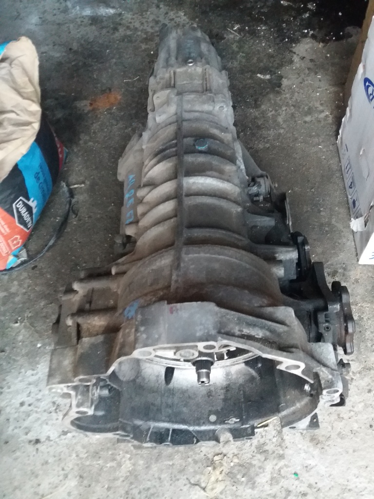 Cutie viteze Audi A4 B6 2.5 tdi quattro eub ezb automata