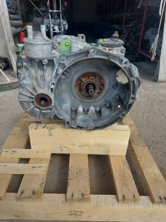 Cutie Viteze Automata 6 Trepte VW Touran 1.6 FSI Cod 09G300036C