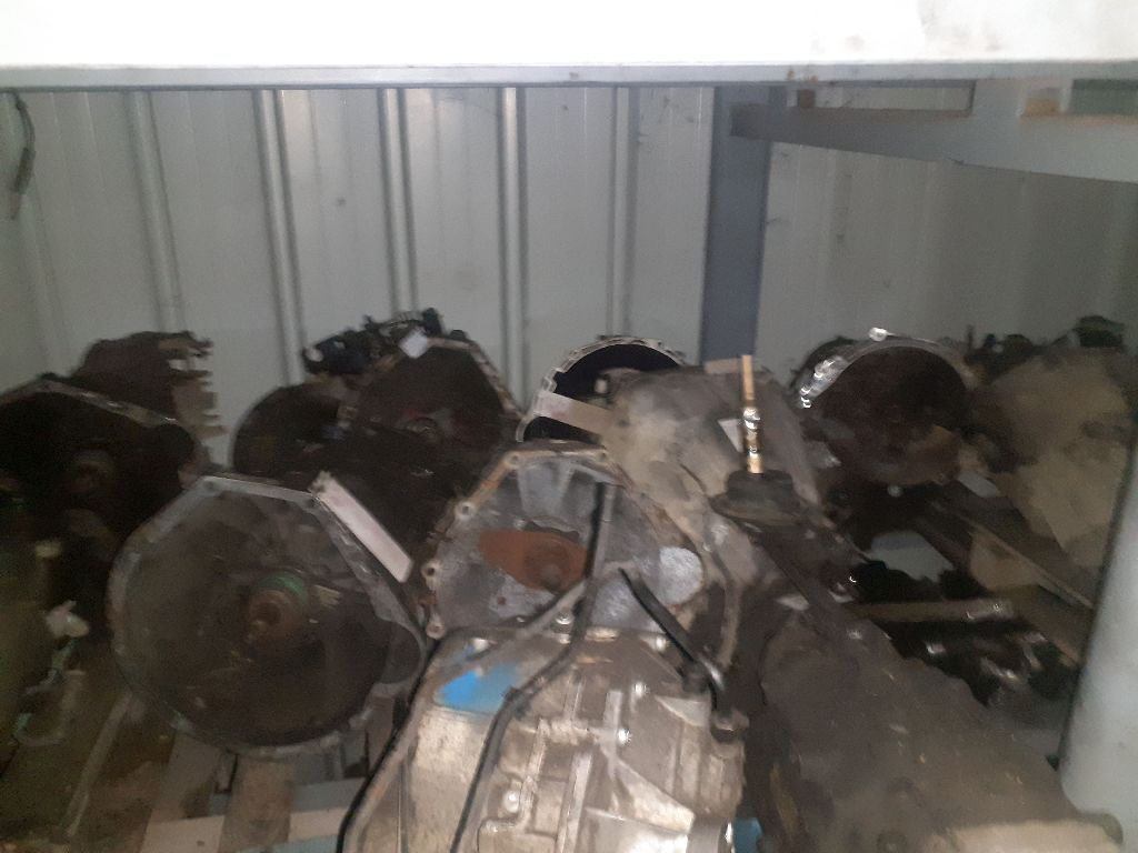 CUTIE VITEZE MANUALA 4 TREPTE MERCEDES 190 (W201) 2001 OEM:A2012610201.