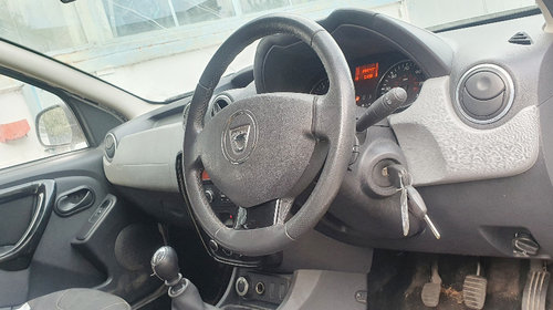 Cutie viteze manuala Dacia Duster 2013 4