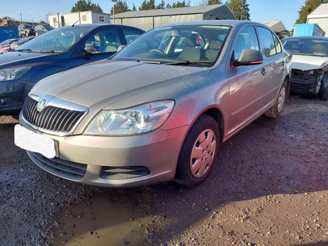 Cutie viteze manuala Skoda Octavia 2 2011 BERLINA 1.6 TDI