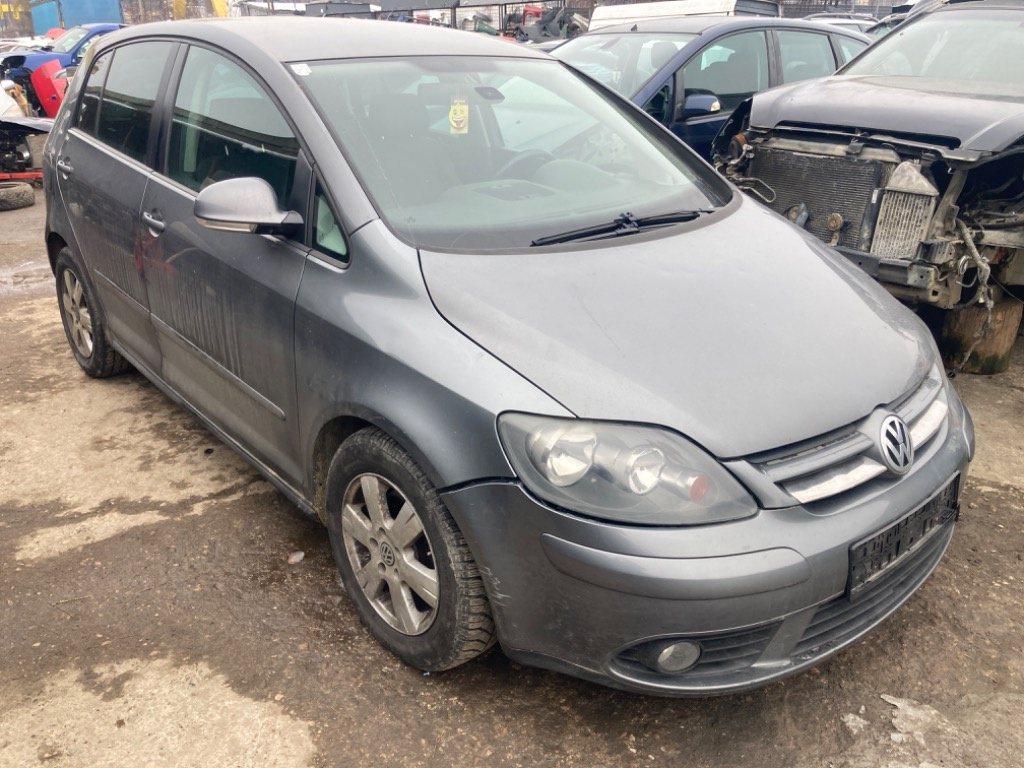 Cutie viteze manuala Volkswagen Golf 5 Plus 2006 Hatchback 2.0 TDI