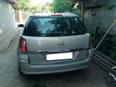 Cutie Viteze Opel Astra H 1.7CDTI DIN 2006