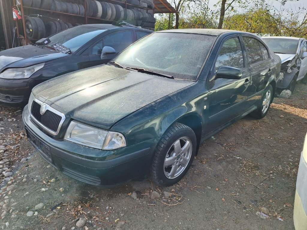 Cutie viteze Skoda Octavia 1.6 benzina an de fabricație 2003