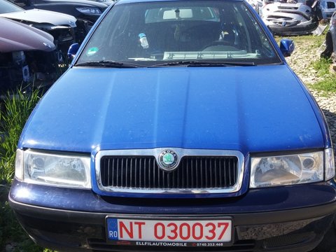 Cutie viteze Skoda Octavia 1 motor 1.6 AVU Euro 4 2003-2004 75KW