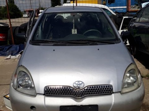 Cutie Viteze Toyota Yaris 1.0 B DIN 2005