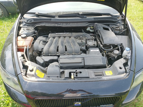 Cutie viteze Volvo V50 2.4 benzina anul de fabricație 2007