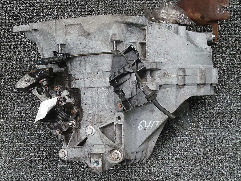 CUTIE VITEZE VOLVO V50 V50 2.0 D - (2004 2010)