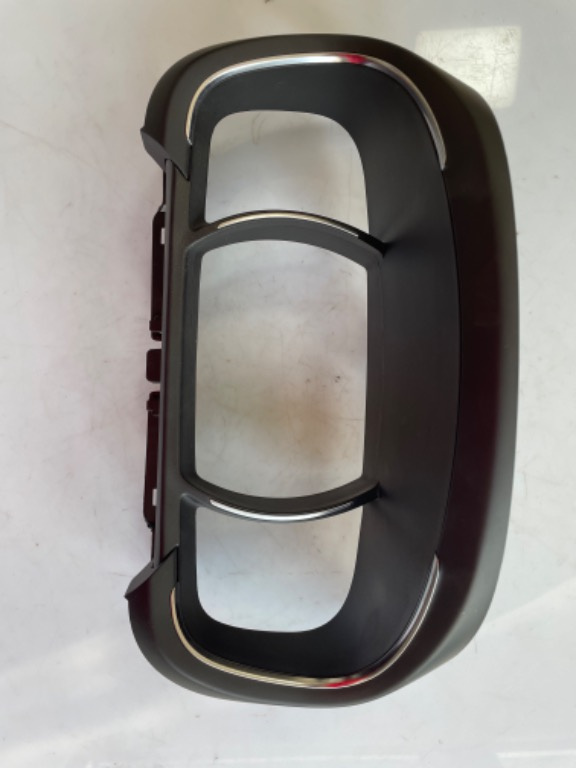 Dashboard Renault Scenic (2017-2024) cod 682402941R