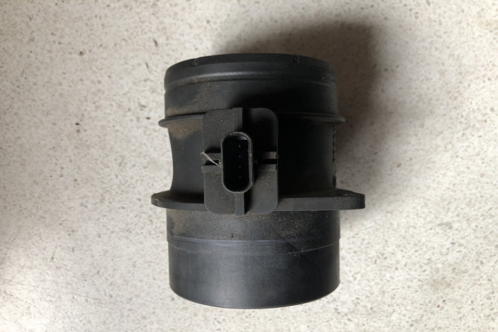 DEBITMETRU AER 03L906461A Volkswagen VW Passat B7 [2010 - 2015] Variant wagon 5-usi 2.0 TDI (140 hp)