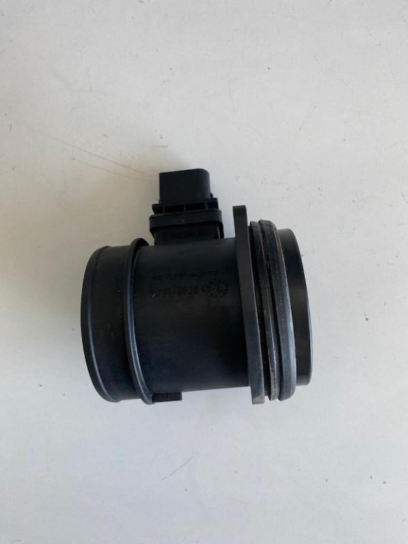 Debitmetru aer 200cp VOLVO XC90 S60 V70 31312734