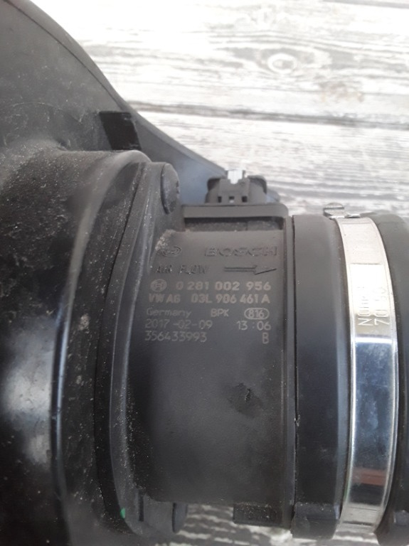 Debitmetru aer Audi A4 b9 2.0 diesel 2017 0 201 002 956 03L 906 461A