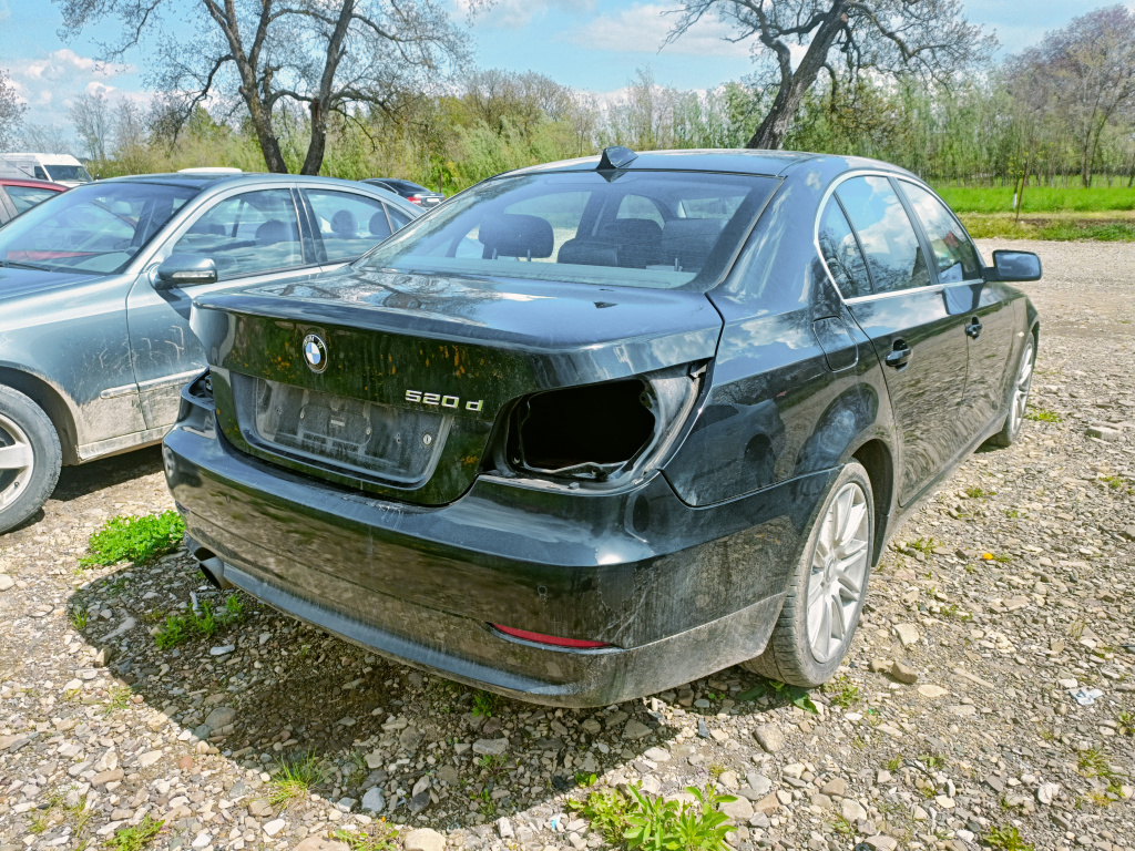 Debitmetru aer BMW E60 2008 sedan 2.0