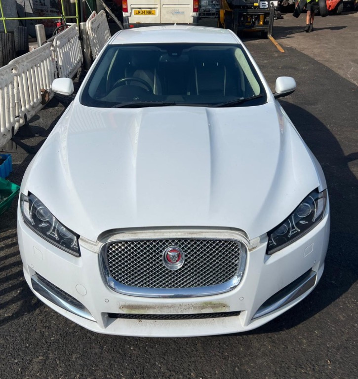DEBITMETRU AER JAGUAR XF 2015 SEDAN 3.0 COD 4R8Q-1