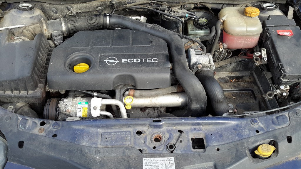 Debitmetru aer Opel Astra H 2005 break 1
