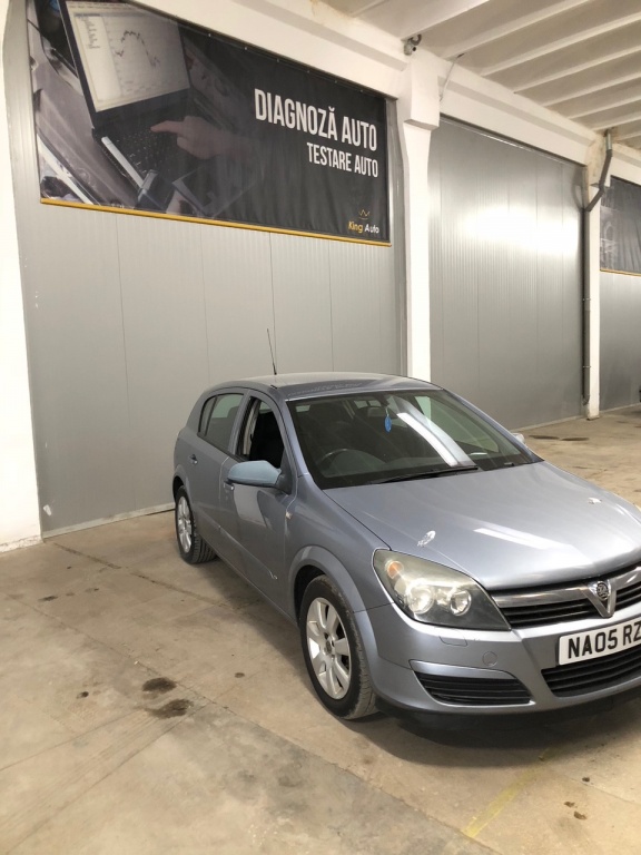 Debitmetru aer Opel Astra H 2007 Hatchba