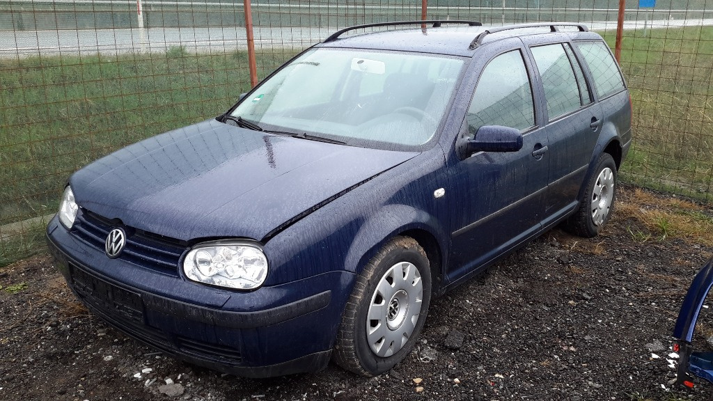 Debitmetru aer Volkswagen Golf 4 2002 break 1.9