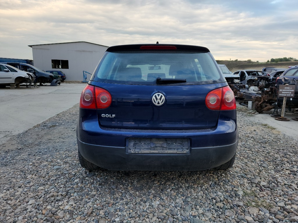 Debitmetru aer Volkswagen Golf 5 2006 Hatchback 1.