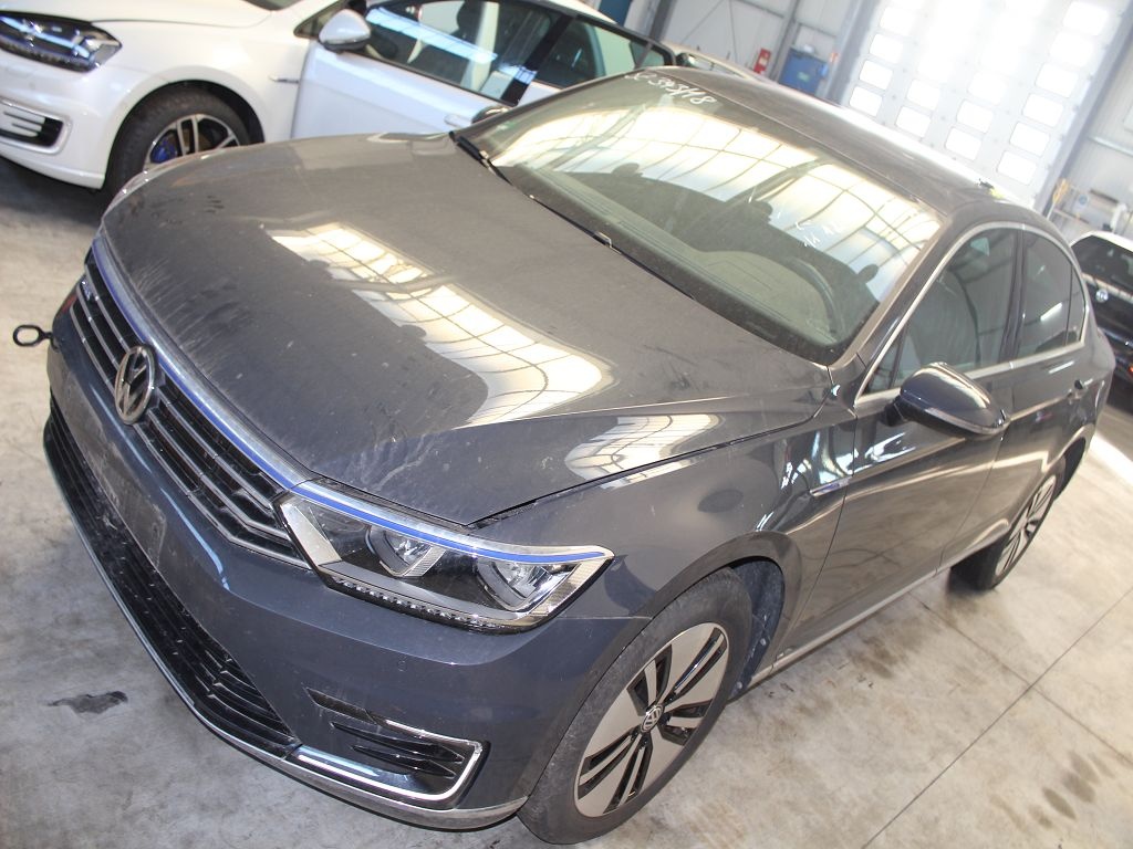 Debitmetru aer Volkswagen Passat B8 2017 limuzina 1,4 CUK GTE