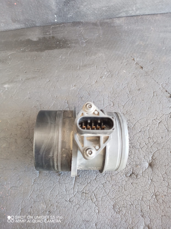 Debitmetru aer , Volkswagen VW Passat B6 , 2005 - 2010 COD - 0281002461 / 074906461B