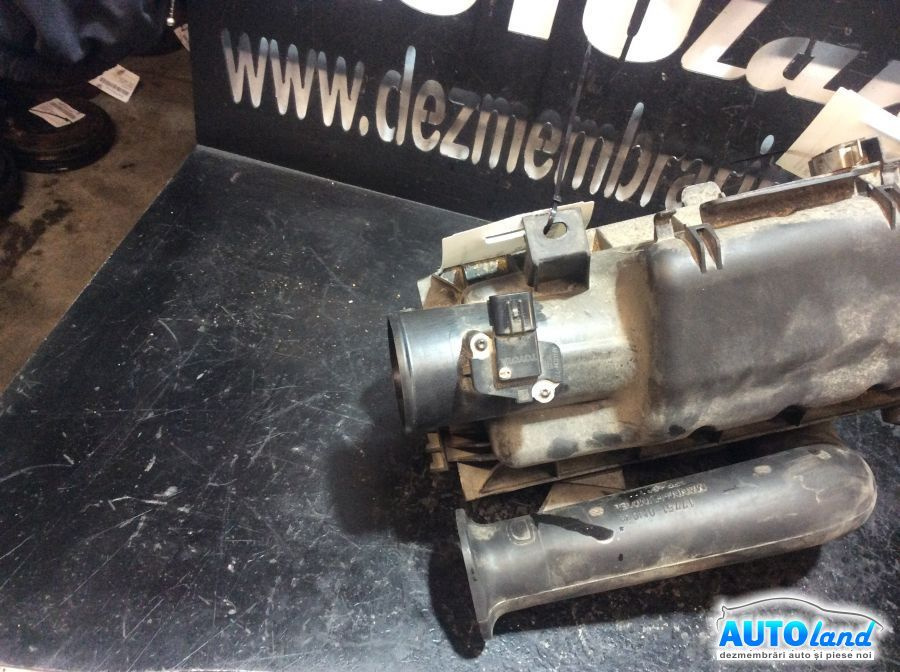 Debitmetru de Aer 2220426010 1.4 D Toyota VERSO S NCP12 ,NSP12 2010