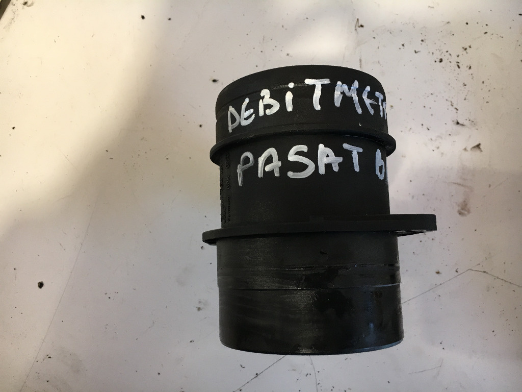 Debitmetru volkswagen passat b6 2.0 tdi 140 cp bmp 2005 - 2010 cod: 074906461b