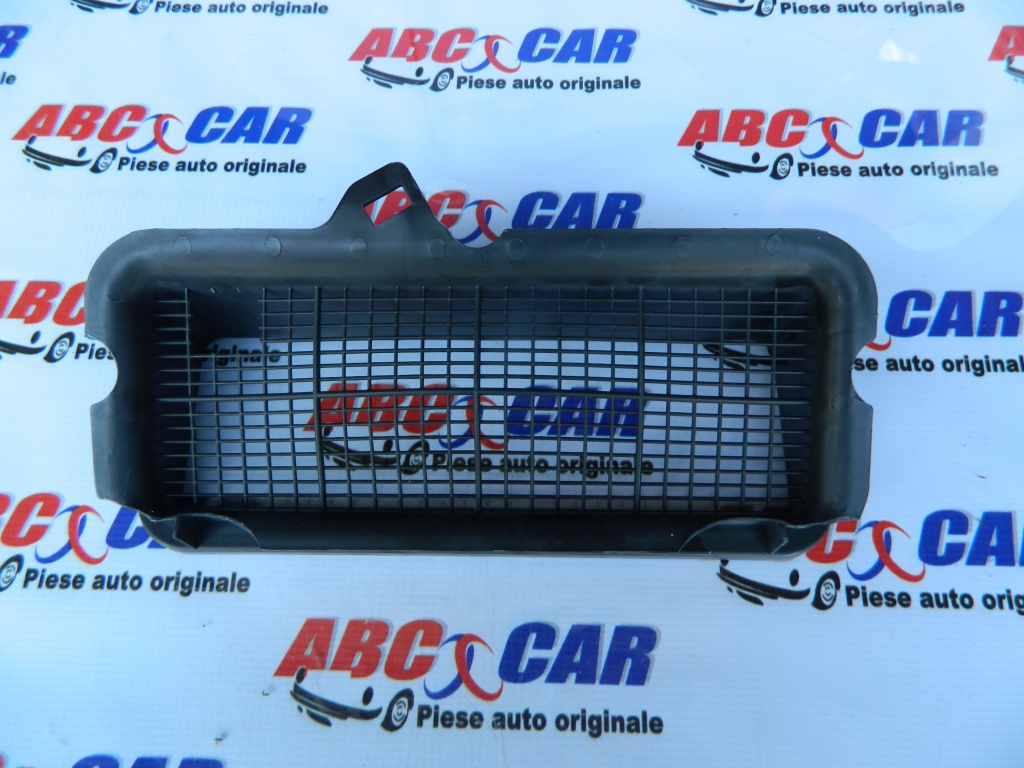 Deflector aer VW Passat B8 1.4 TFSI cod: 5Q0815479 model 2016