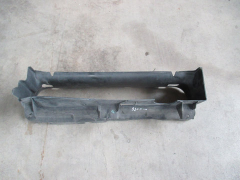 Deflector difuzor aer radiatoare 30657151 Volvo V50 S40 II 2005 2006 2007 2008...