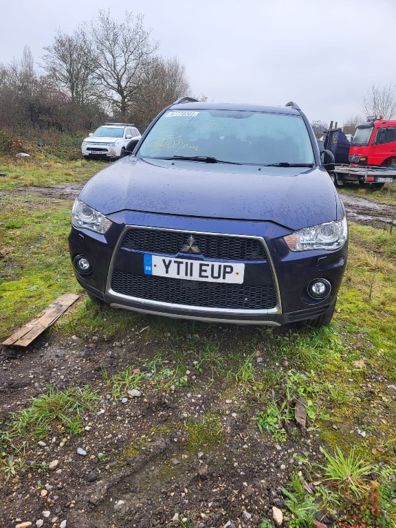 Dezmaembrez Mitsubishi Outlander an 2012 motor 2.2 diesel 172cp