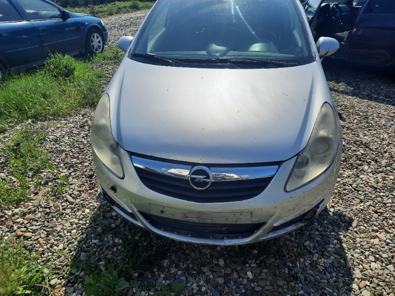 Dezmbram corsa d 1.3 cdti