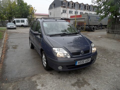 Dezmembram renault scenic,1,6 16v ,automat,din 2002