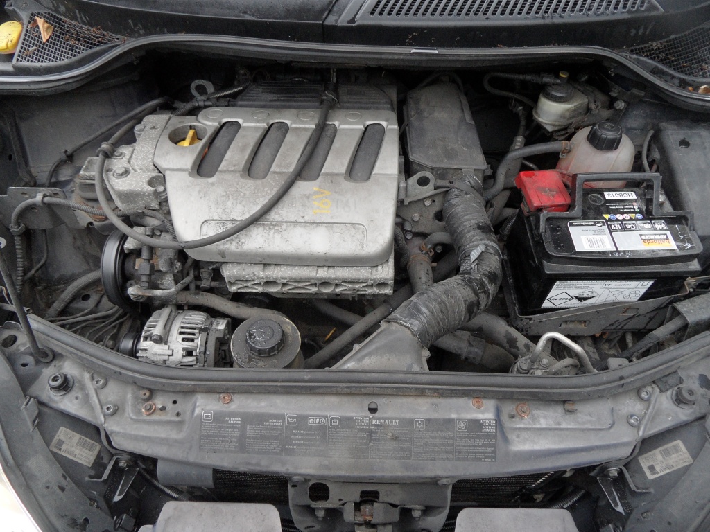 Dezmebram renault scenic,1,6 16 v,automa