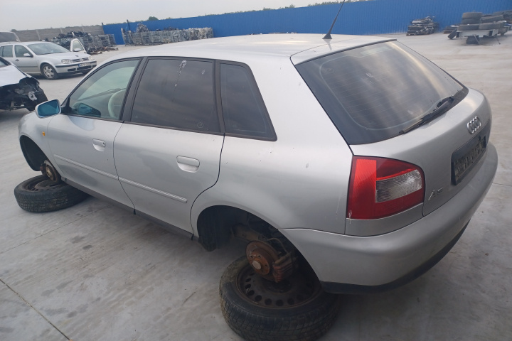 Dezmembram Audi A3 8L [facelift] [2000 -
