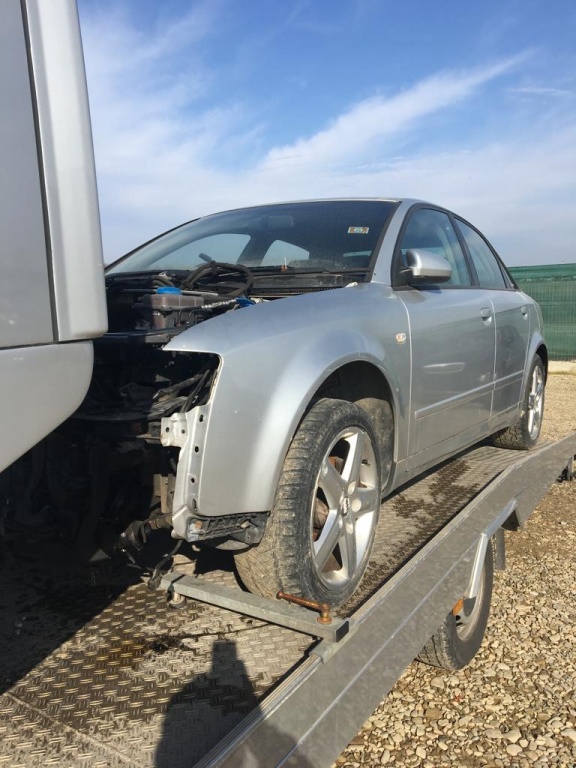 Dezmembram Audi A4, 1.9 Tdi an fabricație 2004