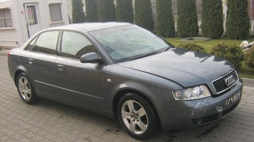 Dezmembram Audi A4 2.0 FSI 2003