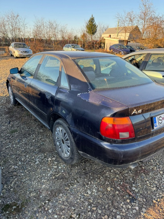 DEZMEMBRAM AUDI A4 B5 1.6 BENZINA 74 KW 