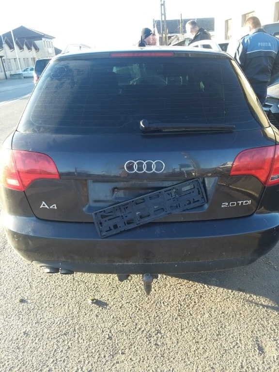 Dezmembram Audi A4 B7 din 2007, cod motor: BPW, 2.0 TDI