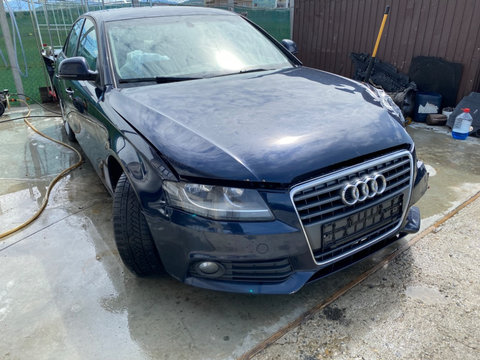 Dezmembram Audi A4 B8 2.0 tdi cod CAGC cutie manual LLW Berlina 2009