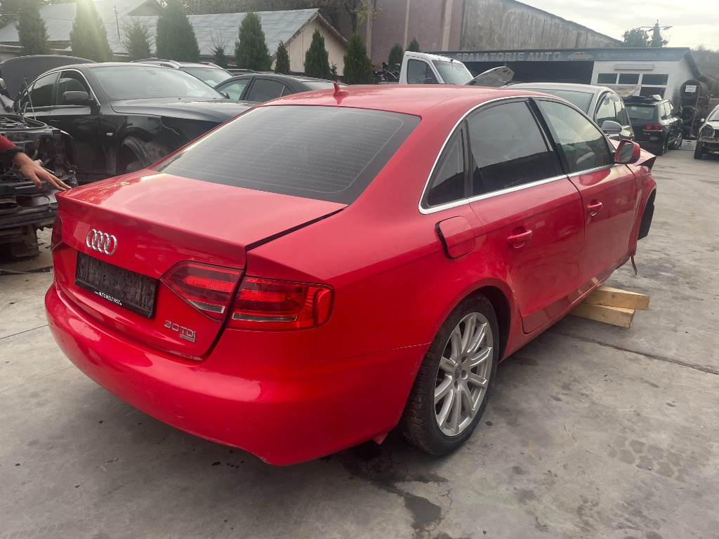 Dezmembram Audi A4 B8 3.0 tdi quattro CCW