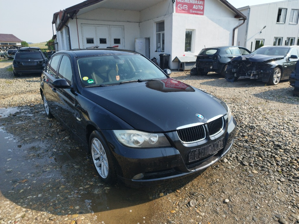 Dezmembram BMW 318i E90 N46B20 Provenien