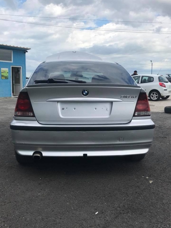 Dezmembram Bmw 318TD E46
