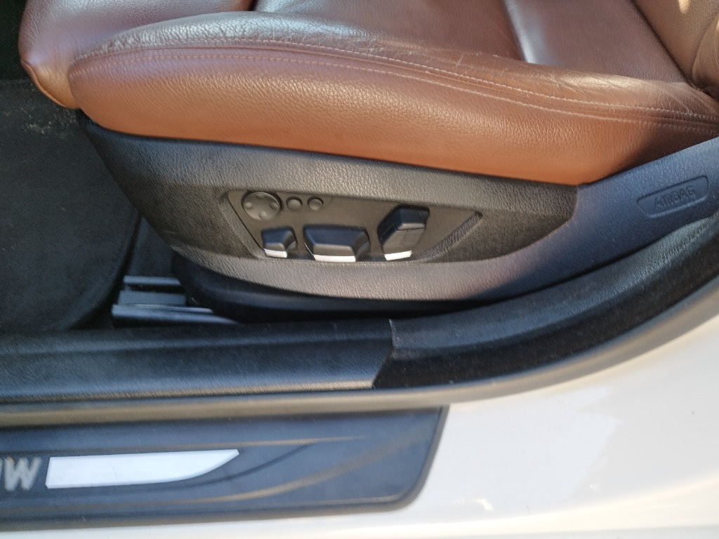Dezmembram BMW F11 530Xd 258 Cai N57d30A
