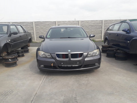 Dezmembram BMW Seria 3 E90 [2004 - 2010] Sedan 318d MT (122 hp)