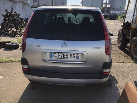 Dezmembram Citroen c8 2.0 hdi 16v din 2005...