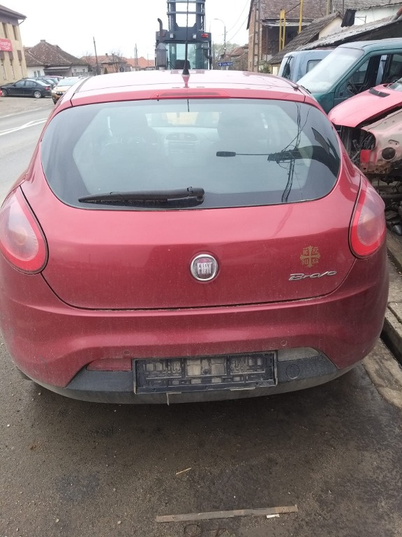 Dezmembram Fiat Bravo 1.9 JTD din 2001, cod motor: 937A5000