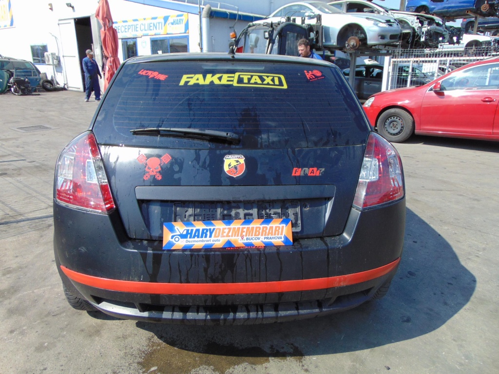 Dezmembram Fiat Stilo , 1.6i , tip motor