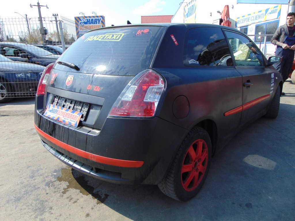 Dezmembram Fiat Stilo , 1.6i , tip motor